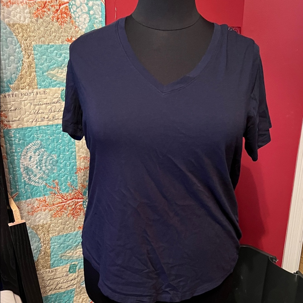 3 V-Neck Women's Top